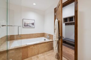 AspenMtnResidences-02A1-5869