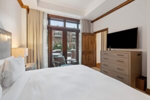 AspenMtnResidences-09B-3488